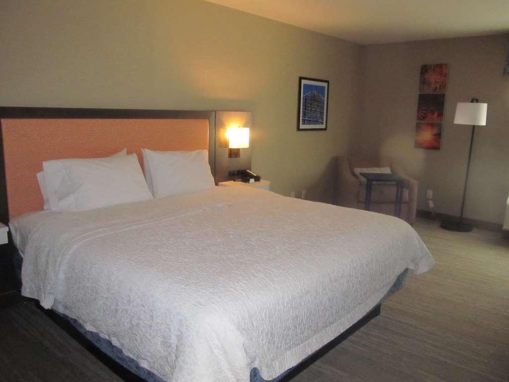 Hampton Inn El Dorado Room photo