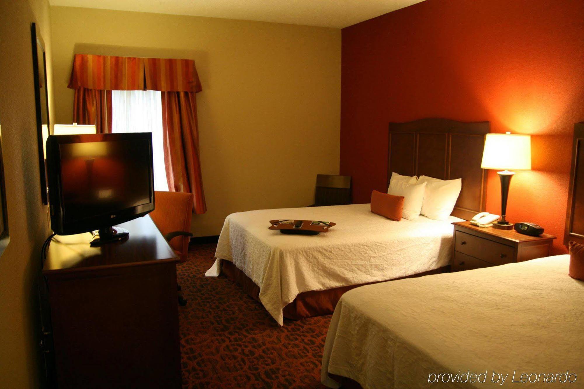 Hampton Inn El Dorado Room photo